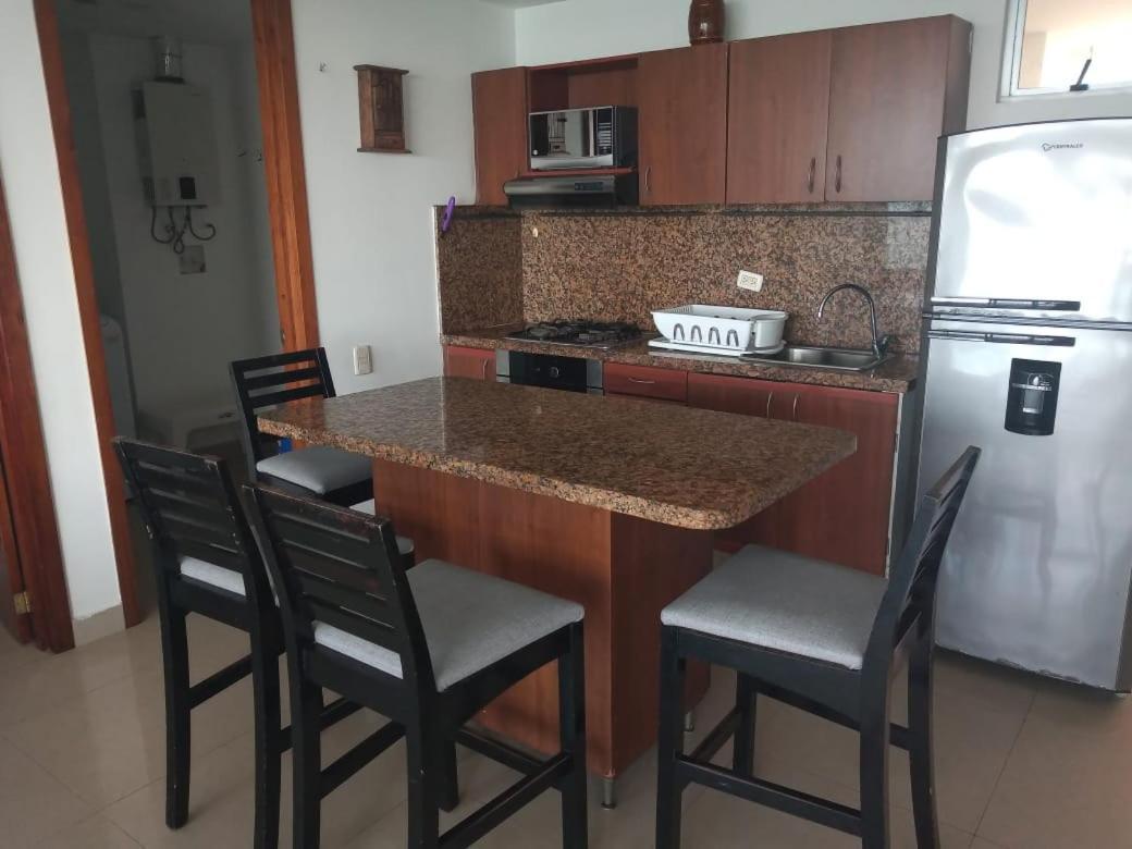 Apartamentos En Palmetto Cartagena Екстер'єр фото